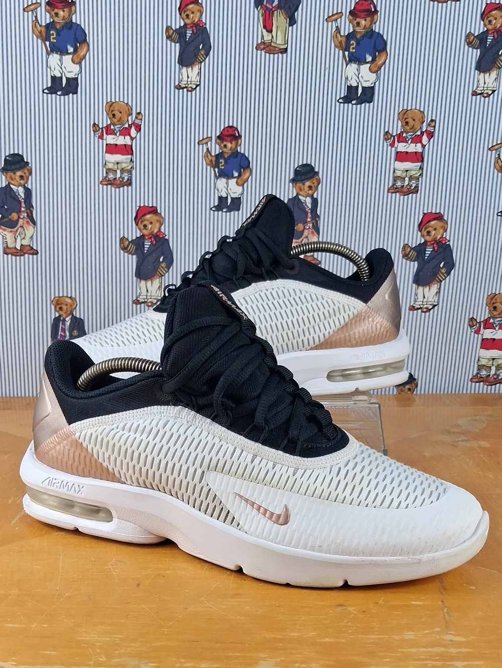 Women's Nike Air Max Advantage 3 White Black & Rose Casual Running Shoes Sz 10